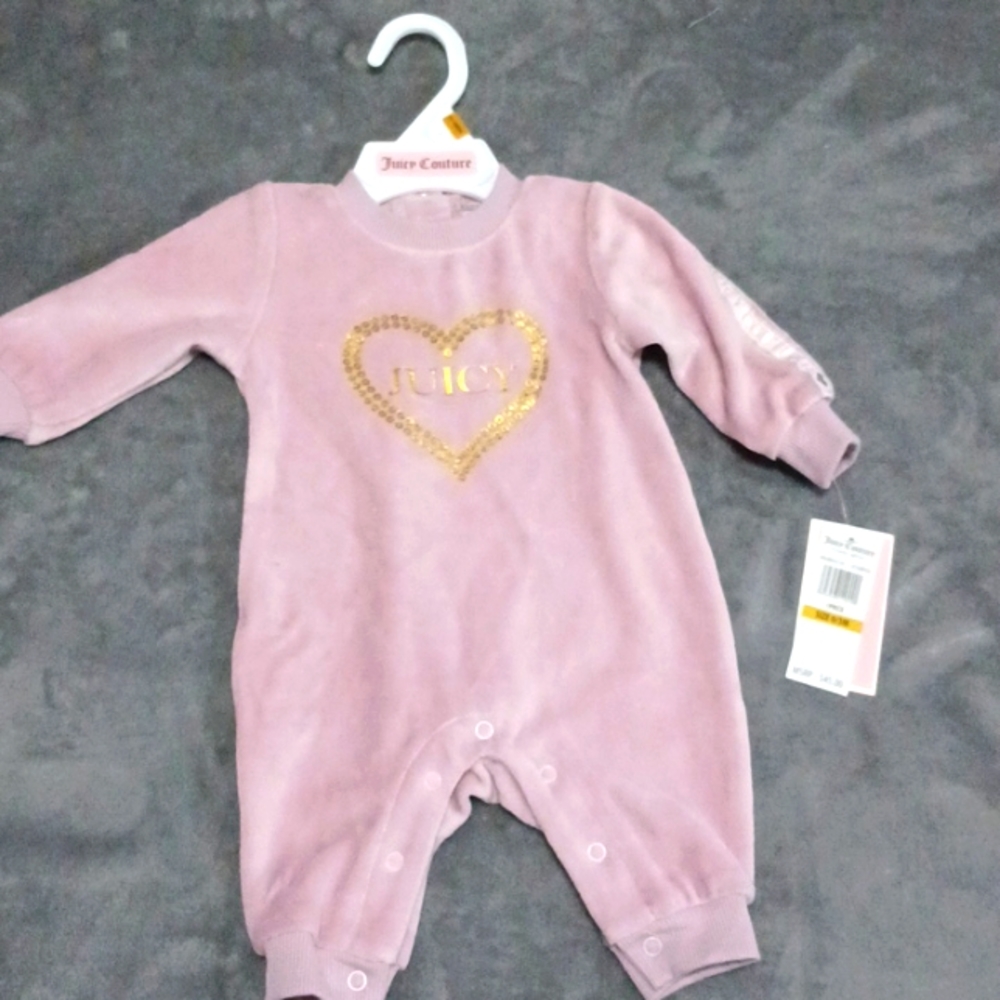 Juicy Couture Los Angeles California Kids 0/3 Months One Piece New With Tags.